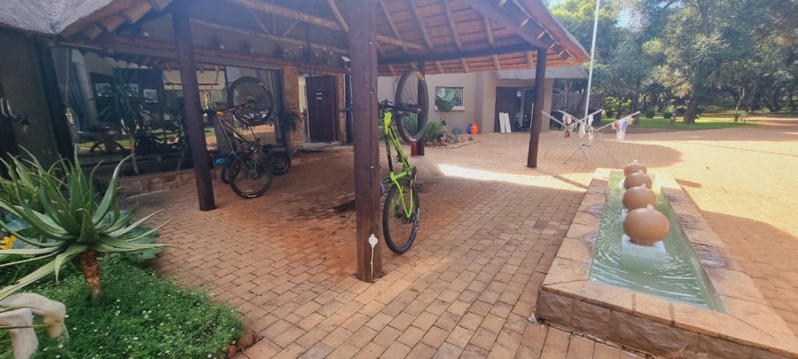 8 Bedroom Property for Sale in Kshane North West